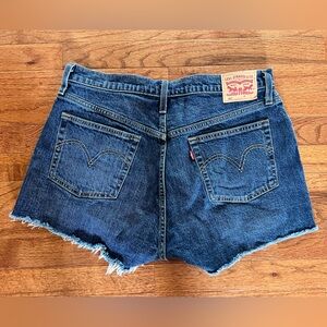 Levi's Women's Blue Raw-Hem Denim Cutoff Shorts